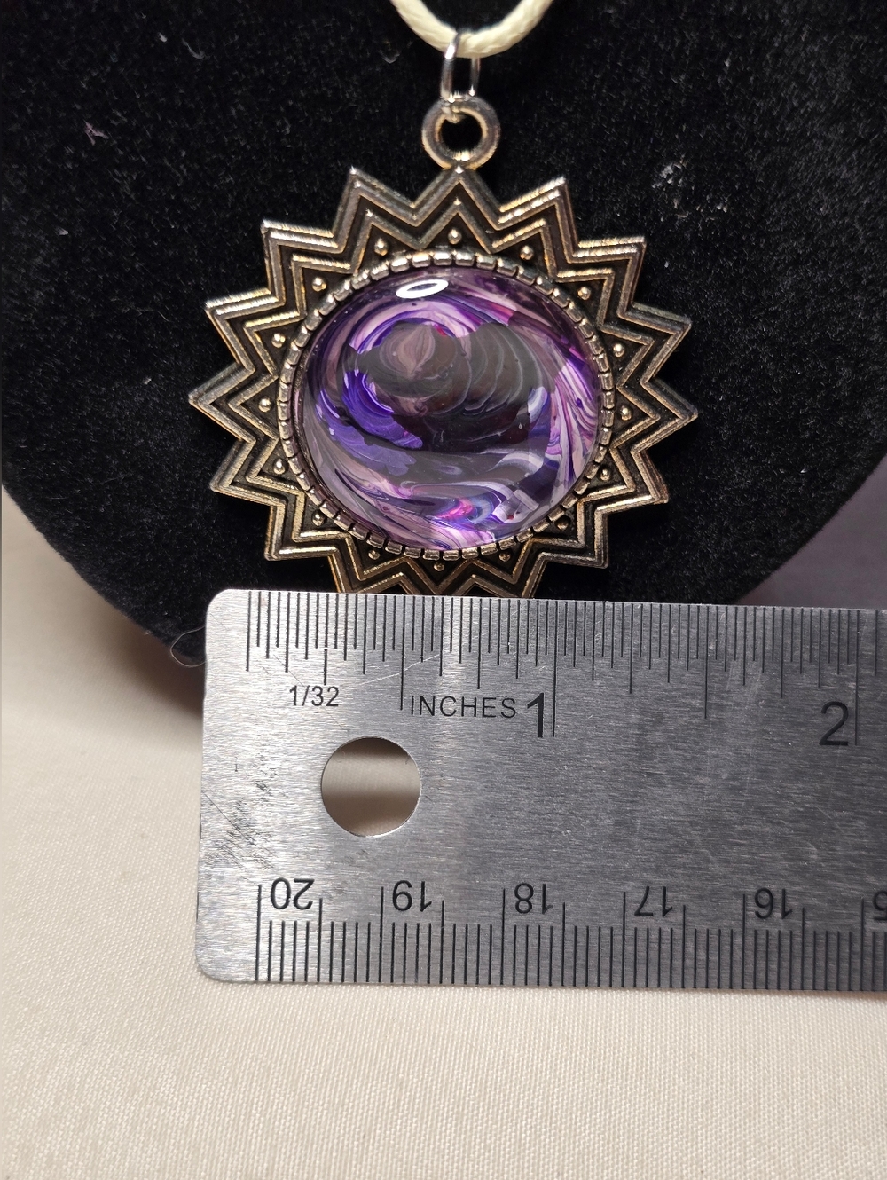🌟3 for $18!🌟One Of A Kind, Handmade Acryilic Pour Glass Starburst Necklace